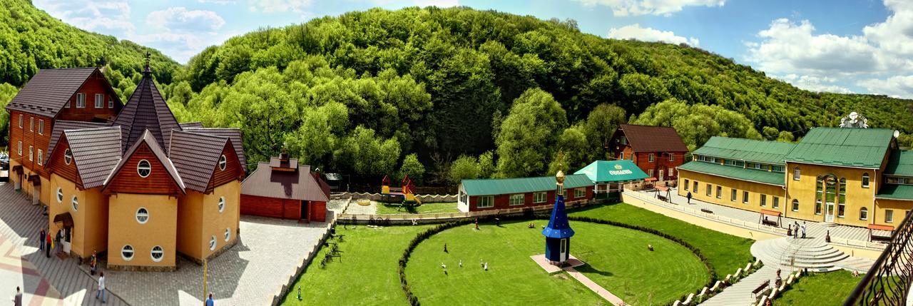 Hotel Perlyna Podillyа Satanov Exteriér fotografie