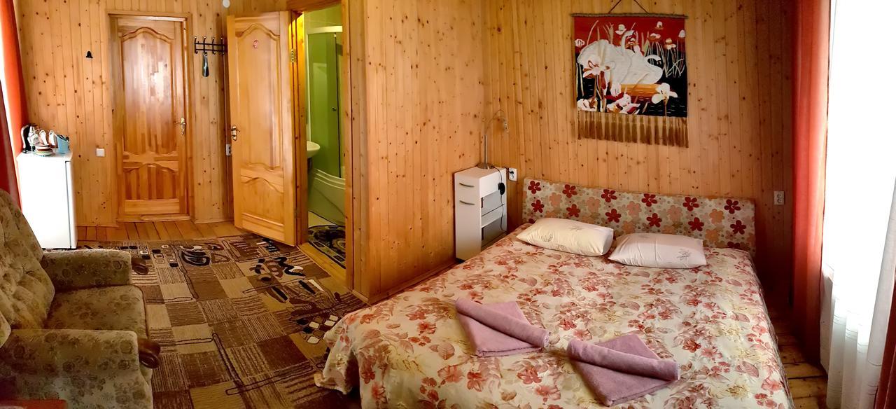 Hotel Perlyna Podillyа Satanov Exteriér fotografie